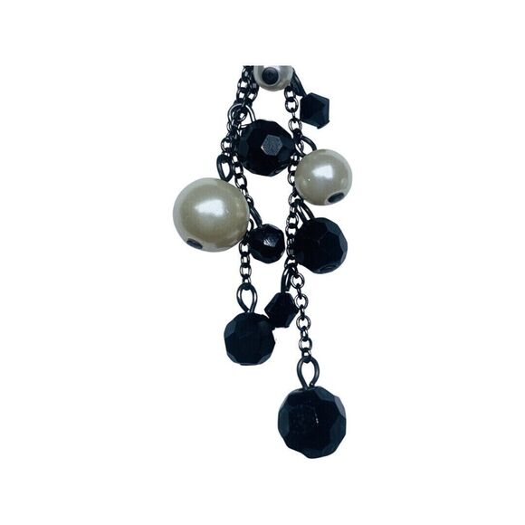 Black & White Pearl Beaded Cluster Dangle Earrings 2.5" Long Gunmetal - Picture 6 of 12